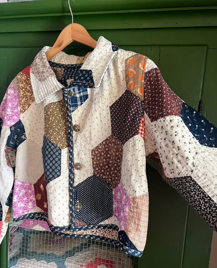 Cropped Hexigons Chore Style with Removable Collar