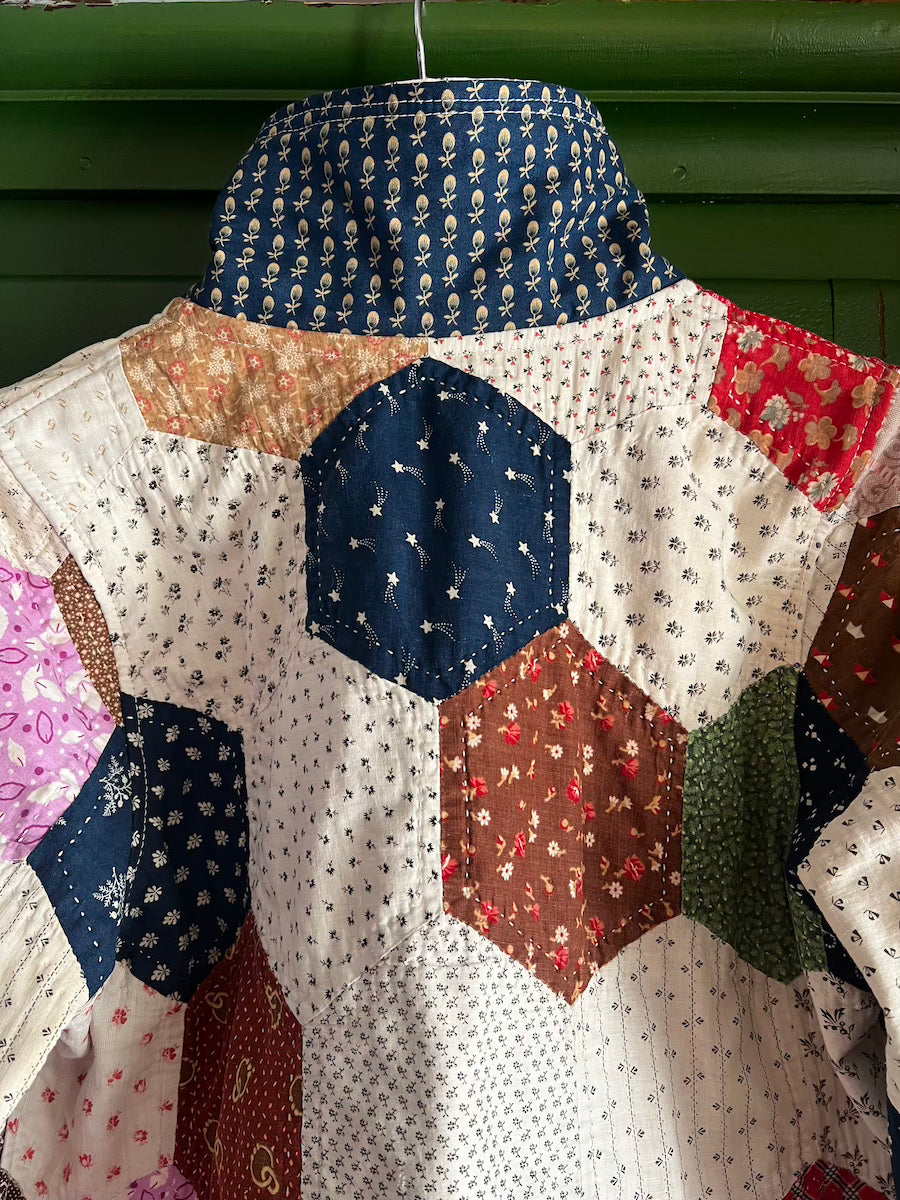 Cropped Hexigons Chore Style with Removable Collar