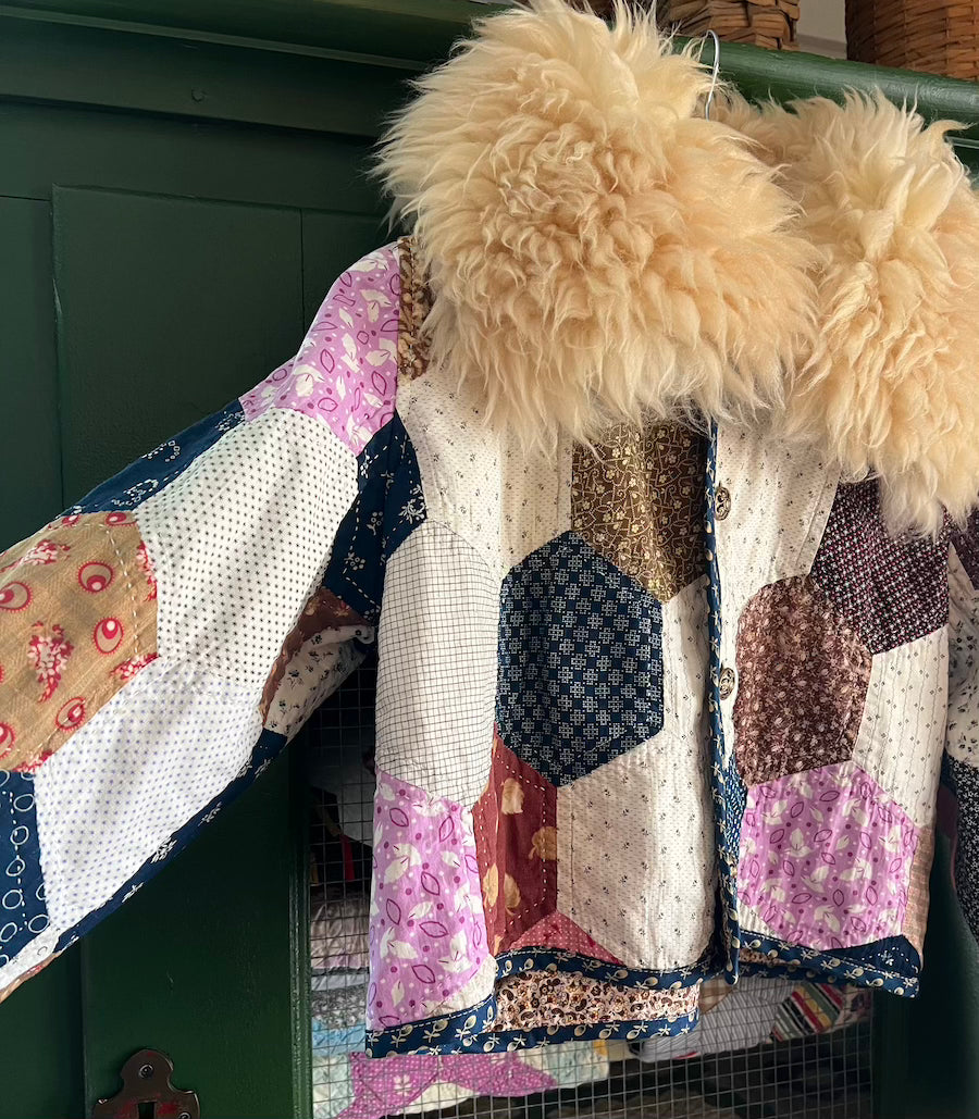 Cropped Hexigons Chore Style with Removable Collar