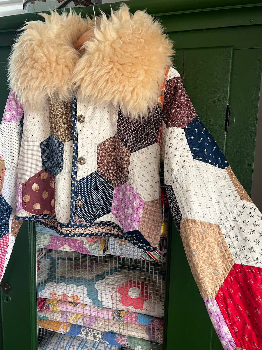Cropped Hexigons Chore Style with Removable Collar