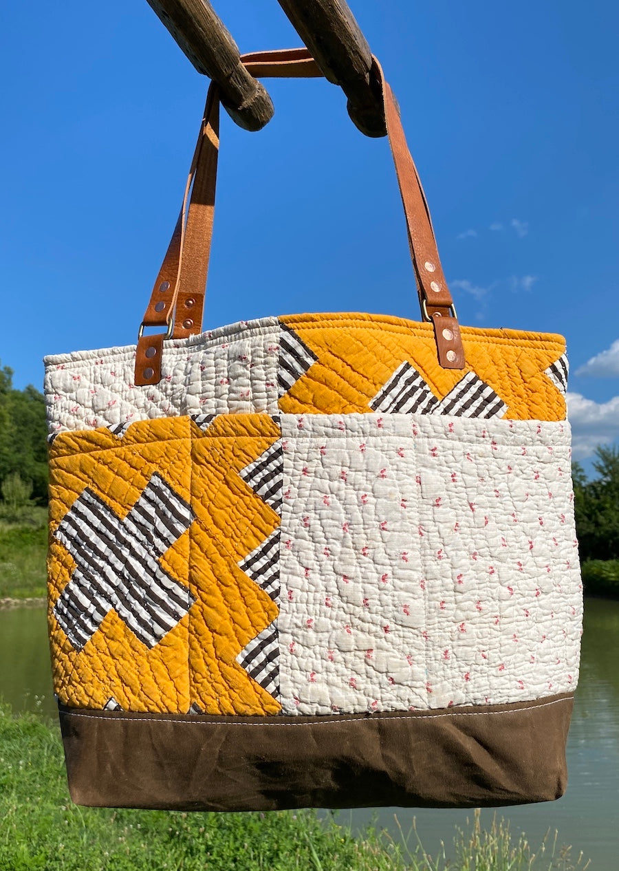 Cheddar Black and White Quilt Bag (large)