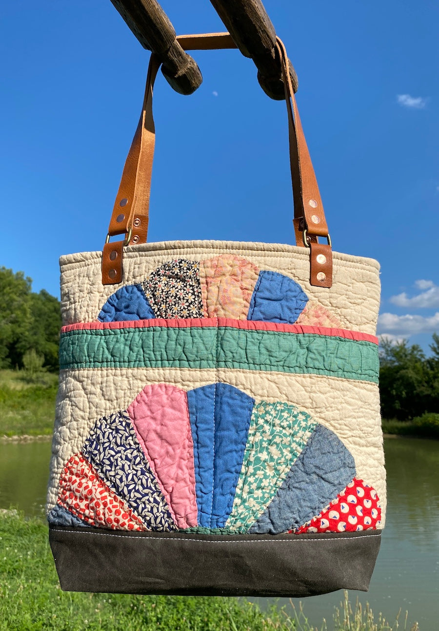 Dresden Plate Quilt Bag (small)