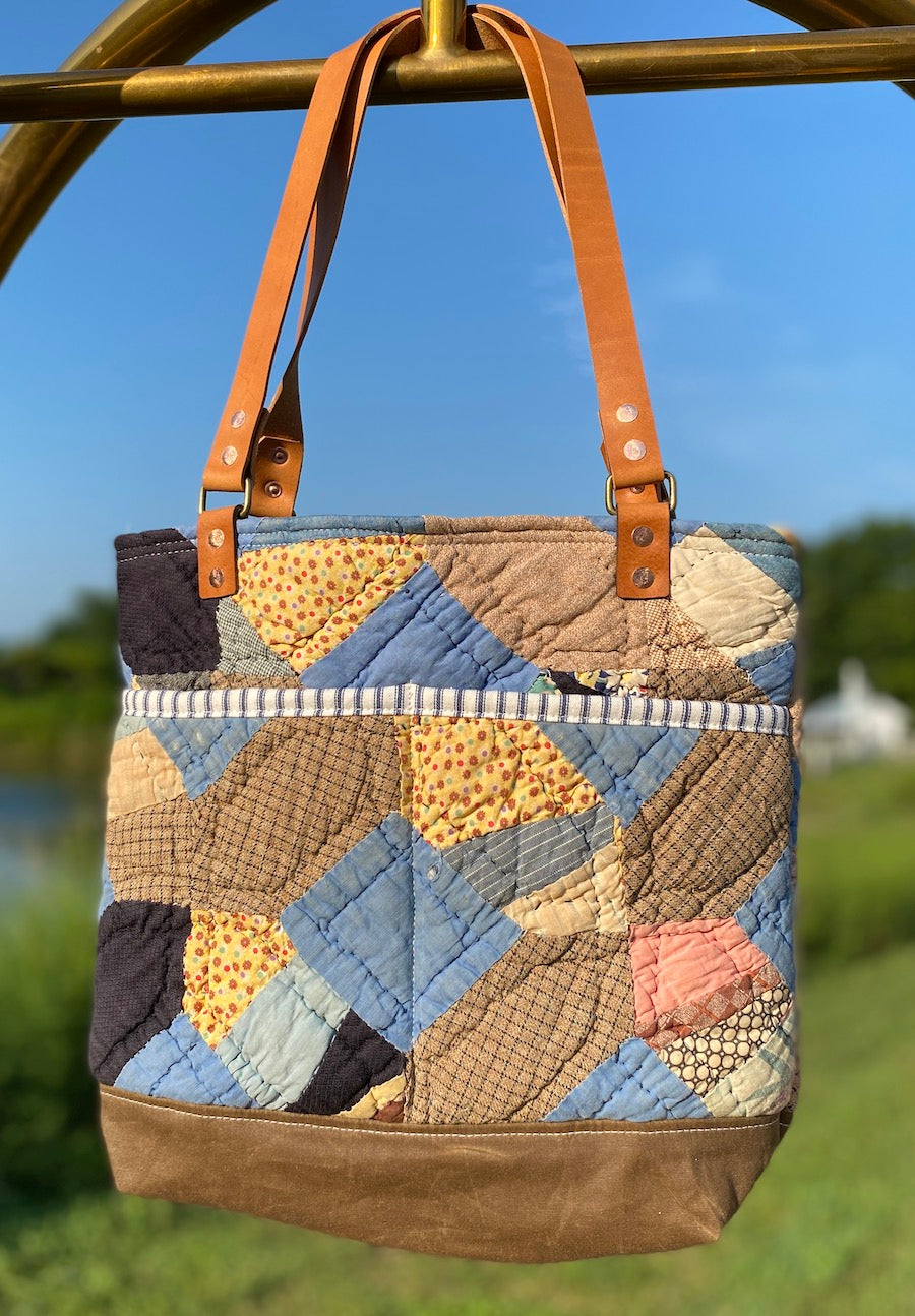 Church Windows Quilt Bag (Small)