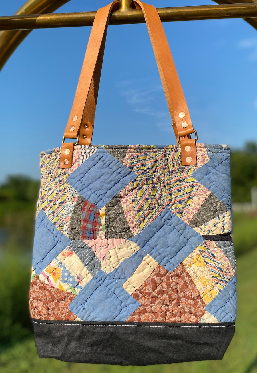 Church Windows Quilt Bag (Small)