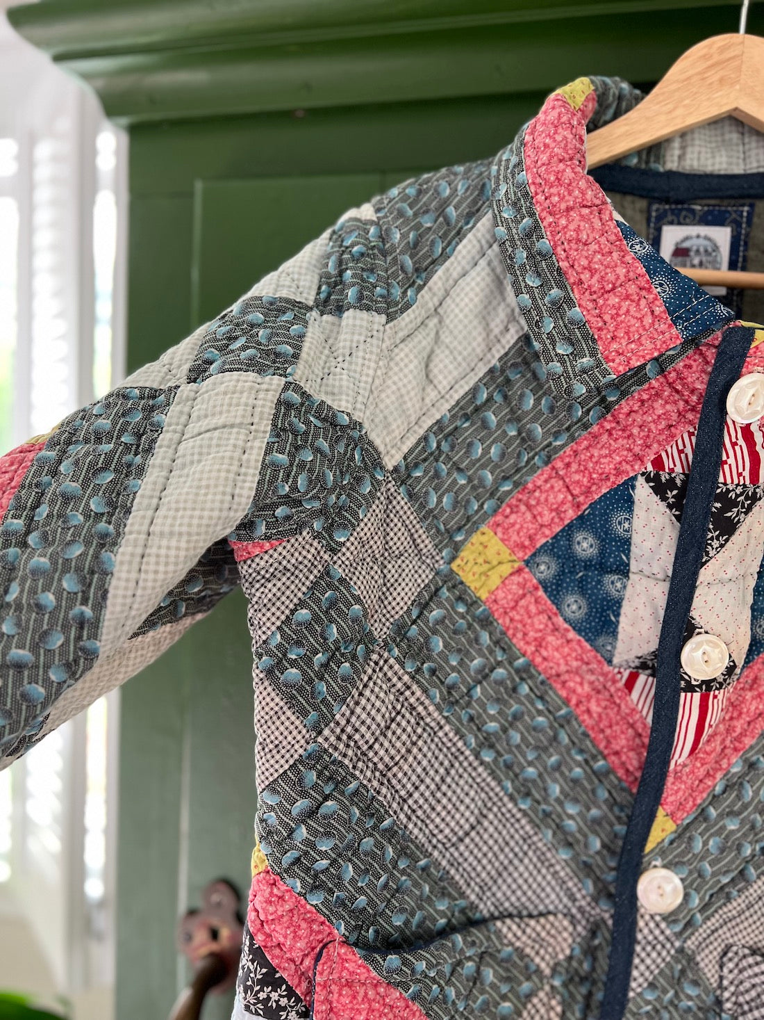 Fair and Square 9 Patch with Removable Collar