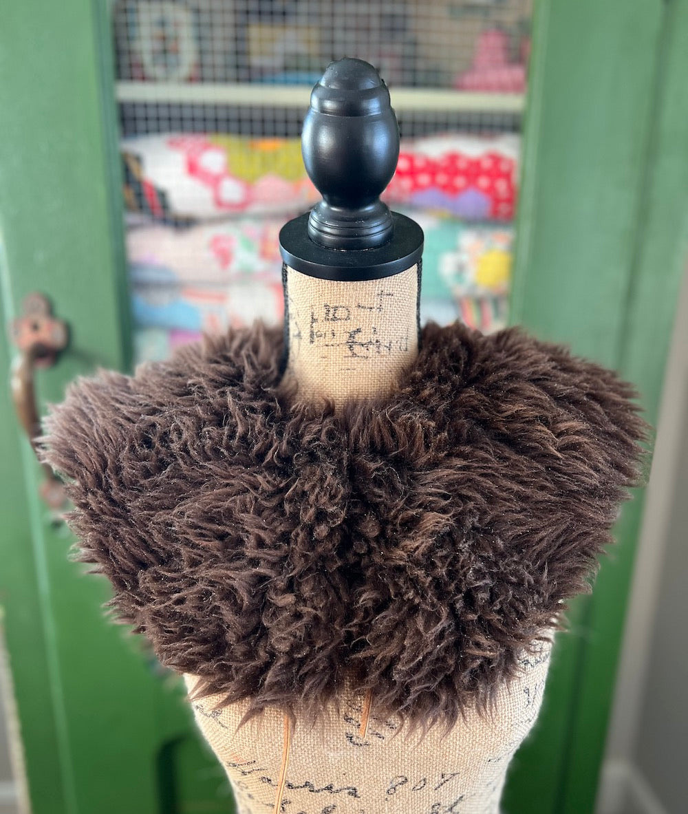 Brown Shearling tie Collar