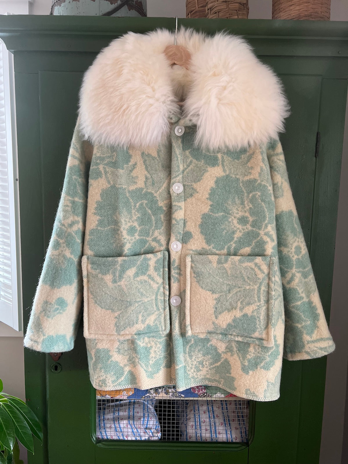 **CUSTOM COAT DEPOSIT ONLY**.